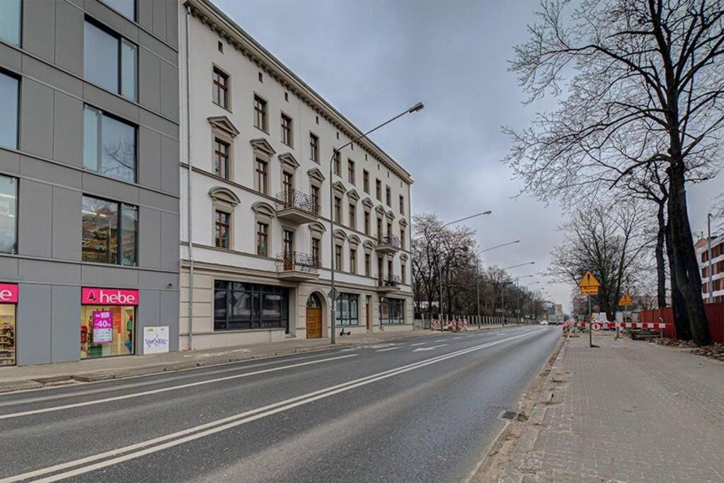 Sunset - Free Parking - Fast Internet - Close To Everything Appartamento Poznań