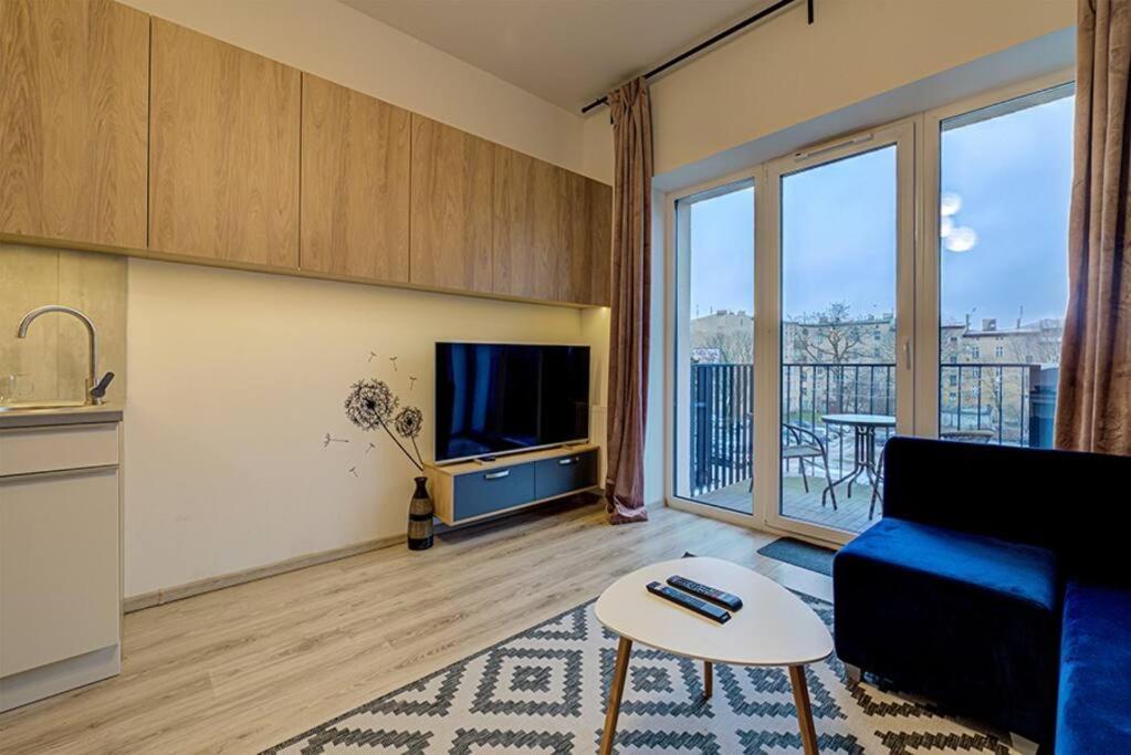 Sunset - Free Parking - Fast Internet - Close To Everything Apartmán